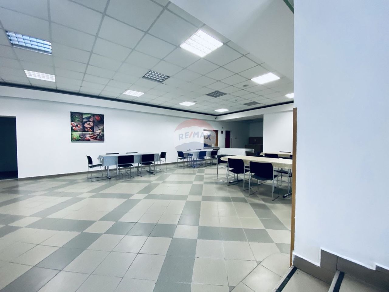 Дава се под наем Заведение в Варна, Център - 350 кв.м за 1800 € - Снимка #7