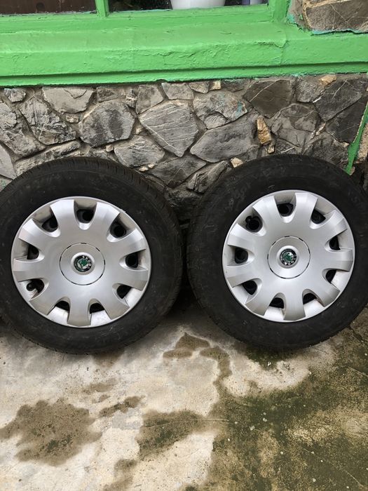 Vand 4 roti de iarna 195 65 r15