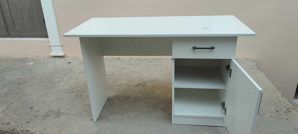 Комютерный стол 120х55