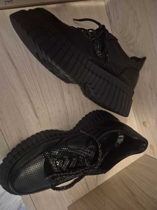 Дамски обувки от естествена кожа