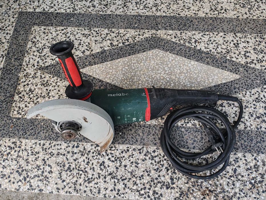 Metabo WE 22-230 MVT, 2200 W, 230 мм - електрически ъглошлайф