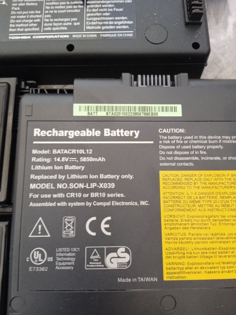 Vind sau schimb baterii laptop ptr reciclat sau celule