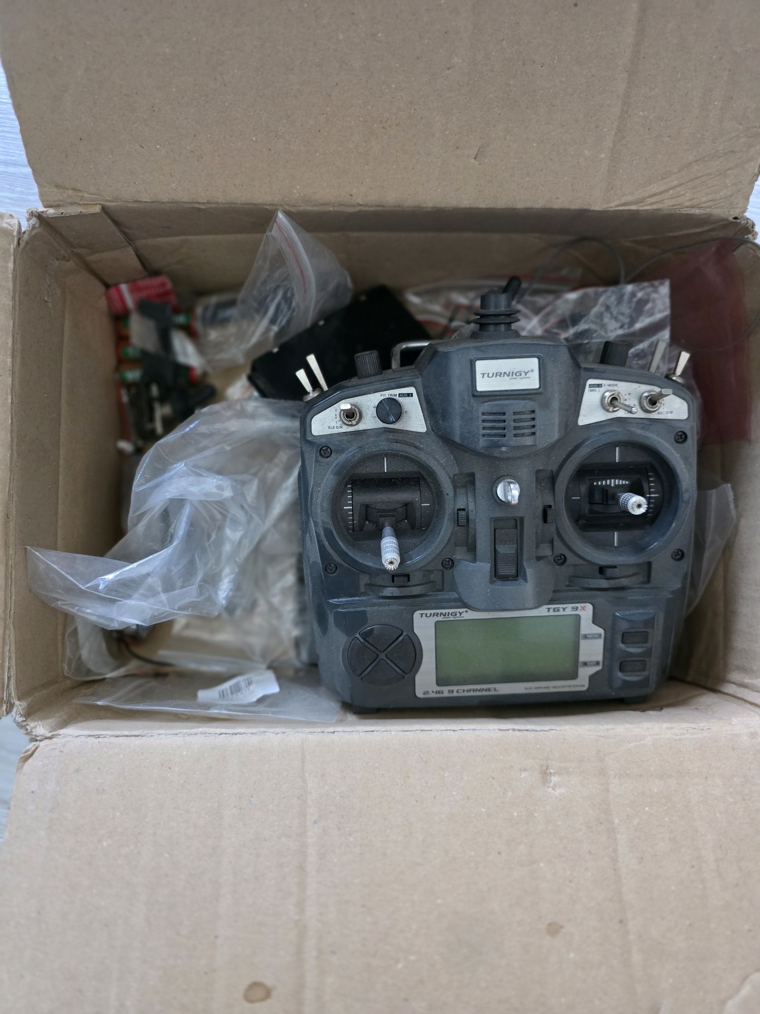 Telecomanda hobby Turnigy 9x