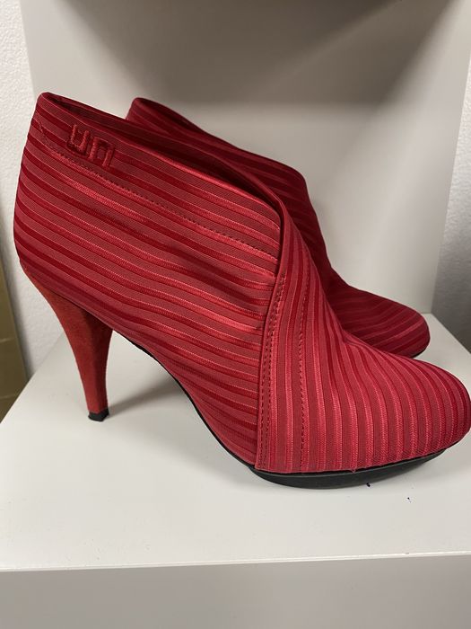 United nude обувки