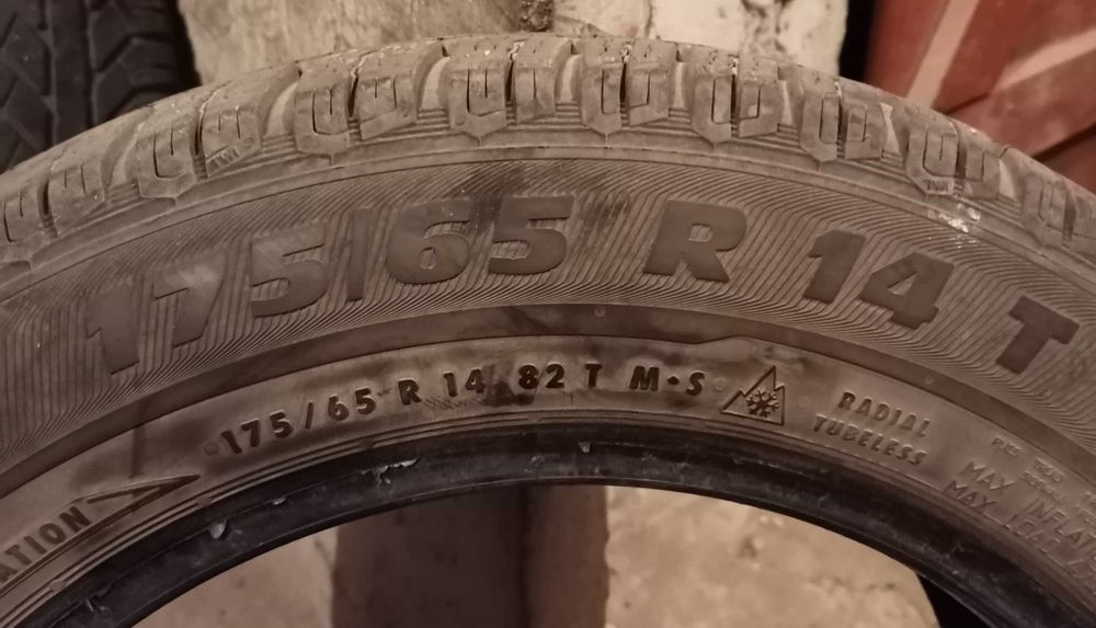 Продавам 2 броя зимни гуми 175.65.14 на 1 сезон дот 2019 Semperito