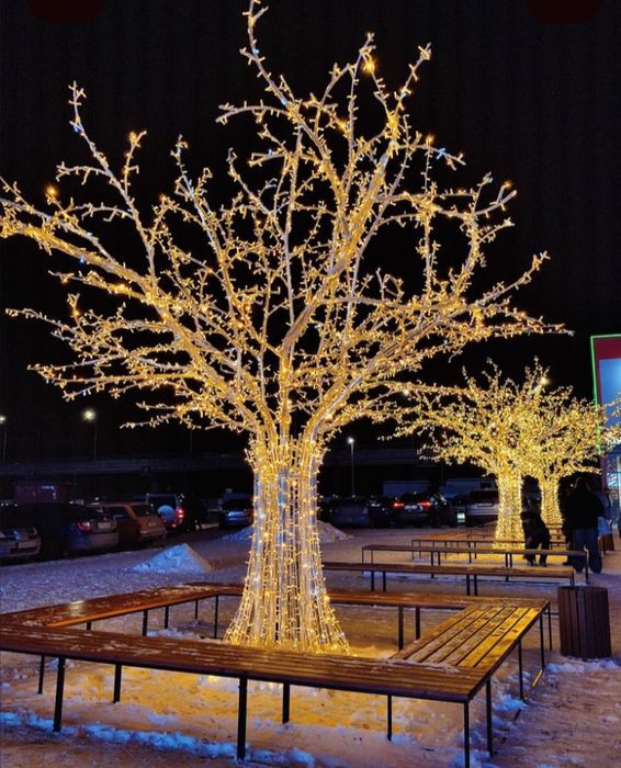 Новогодний олень скульптура