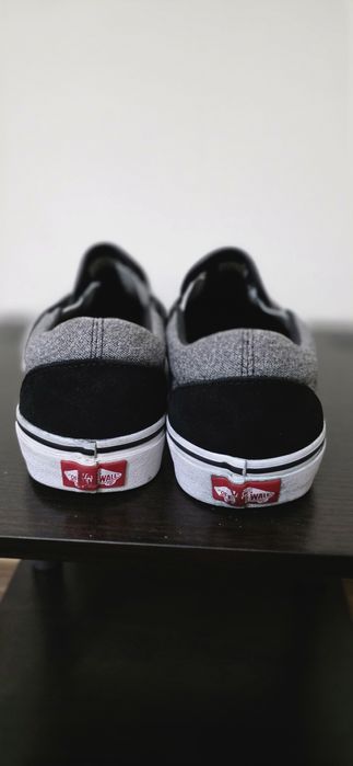 Tenisi vans fara siret
