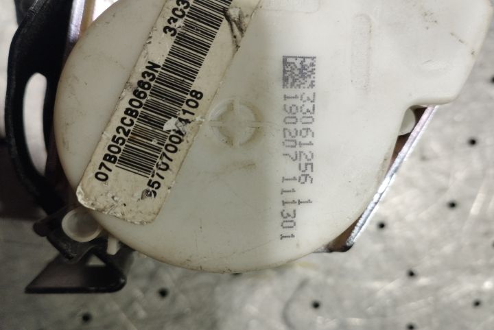 Centura siguranta spate mijloc 33061256 BMW Seria 5 E60/E61