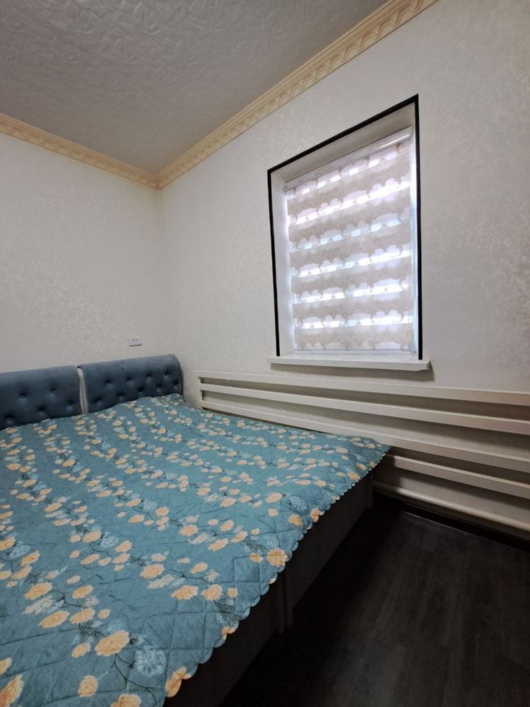Uchastka sotiladi judayam qulay , 12 sotix 6 xona 2 ta xojatxona qulay