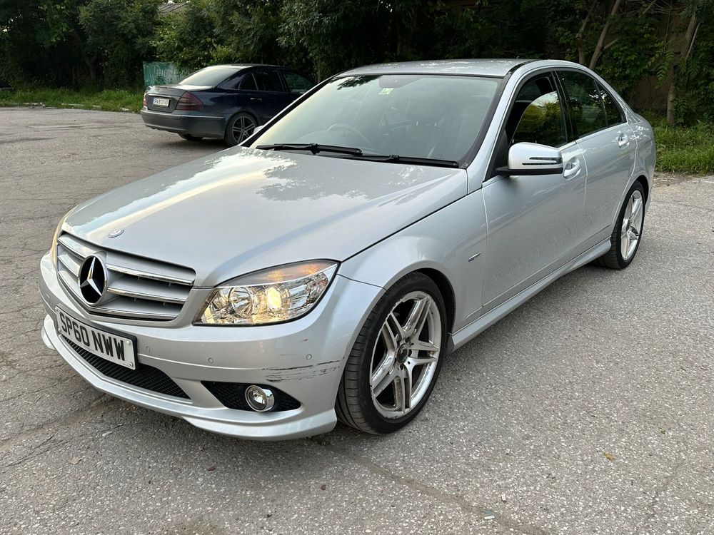 Mercedes C250  на части. 150000 км. 2010 година.