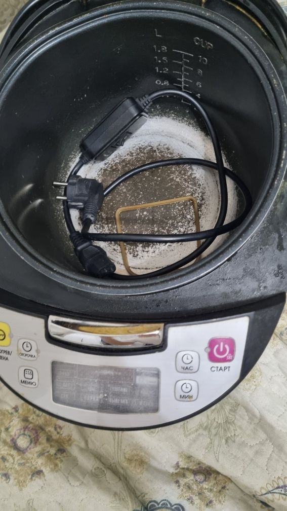 Продам мультиварку(пароварку) redmond rmc m4500
