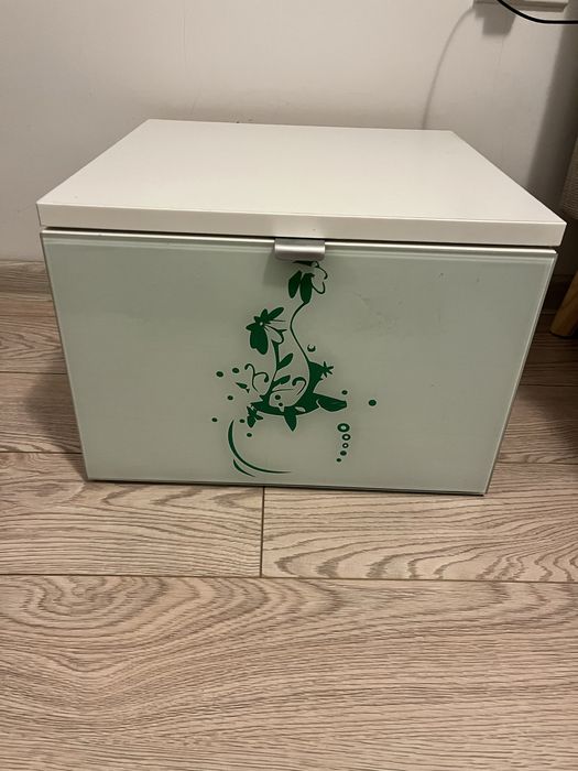 Set 2 Noptiere + Comoda cu sertare si Oglinda