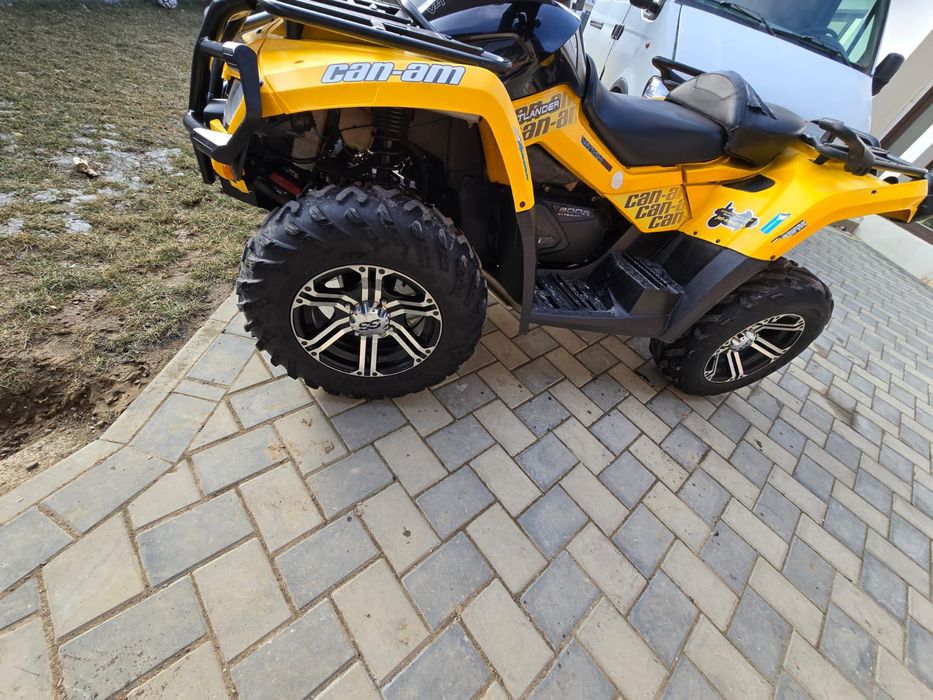 Vand ATV Can-Am r800 sau schimb auto
