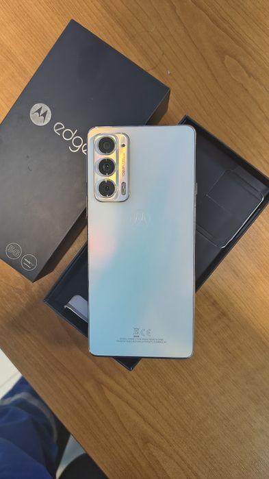 Motorola edge 20 ЗАПАЗЕН  до 25.11
