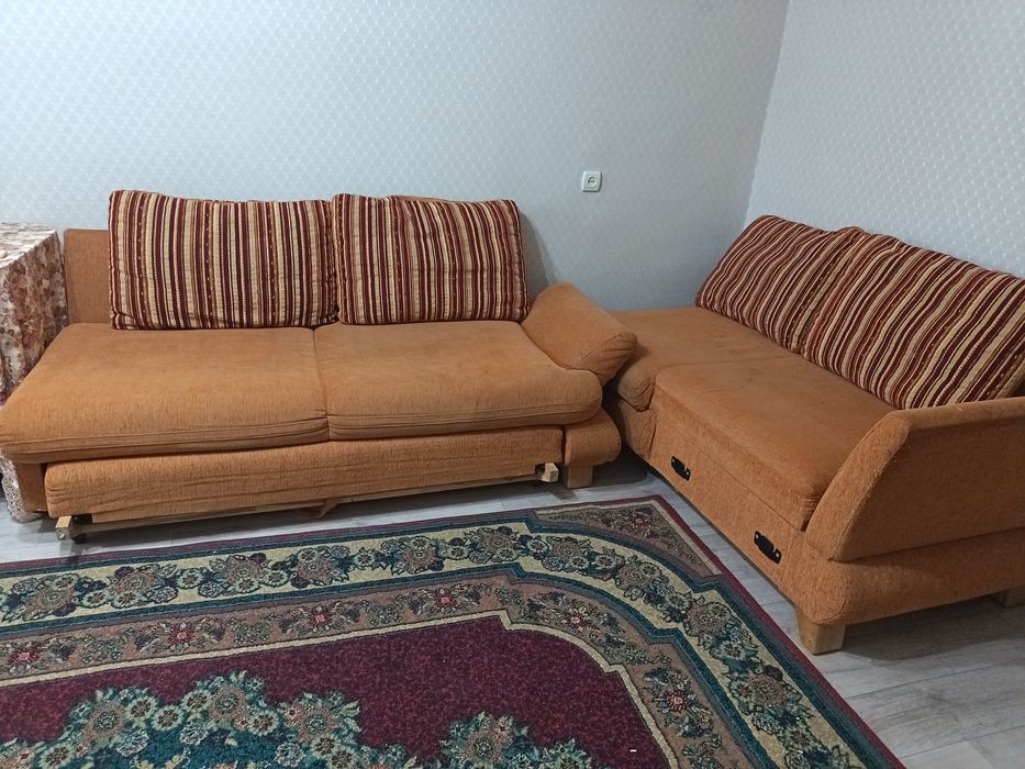 Диван угловой б/у