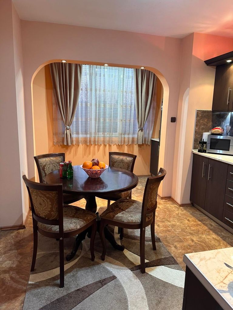 Продава се Четиристаен апартамент в Пловдив, Кючук Париж - 110 кв.м за 1728 €/кв.м - Снимка #7