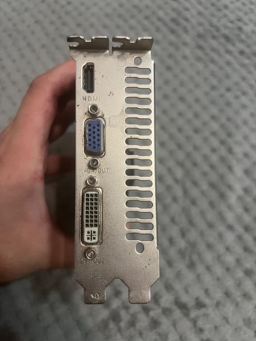 NVIDIA GeForce GT 240 — 1GB DDR3 (рабочая, недорого)