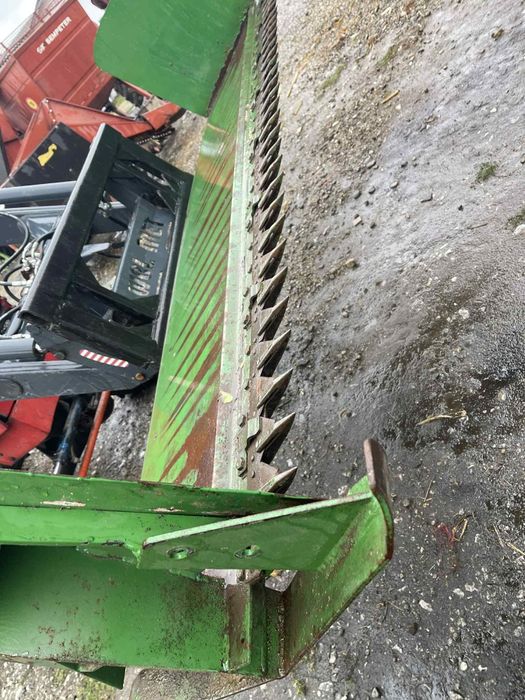 Vând masă rapiță