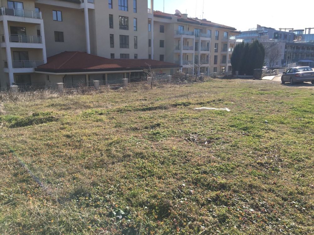 Продава се Парцел в Бяла - 1400 кв.м за 100 €/кв.м - Снимка #1
