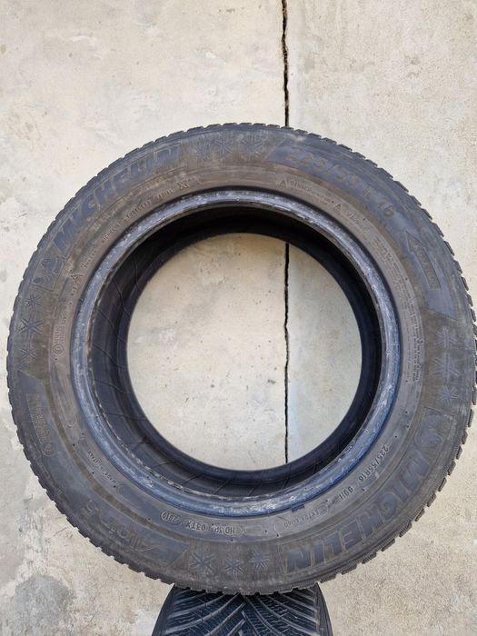 225 55 16  M+S  Michelin