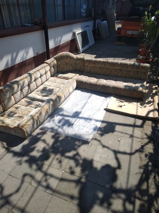 Saltele pentru rulota tip colțar