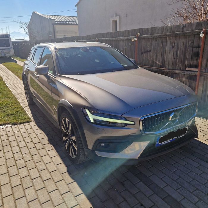 VOLVO V60 D4 cross country 4x4
