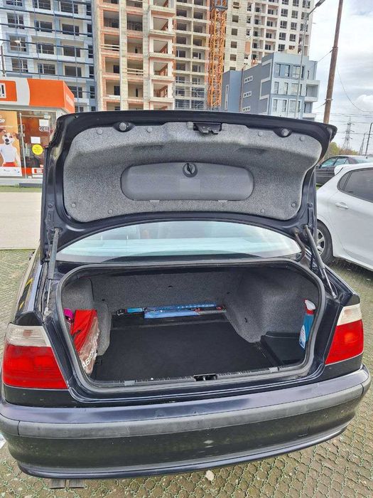 Продавам личния си автомобил - BMW 320i, E46