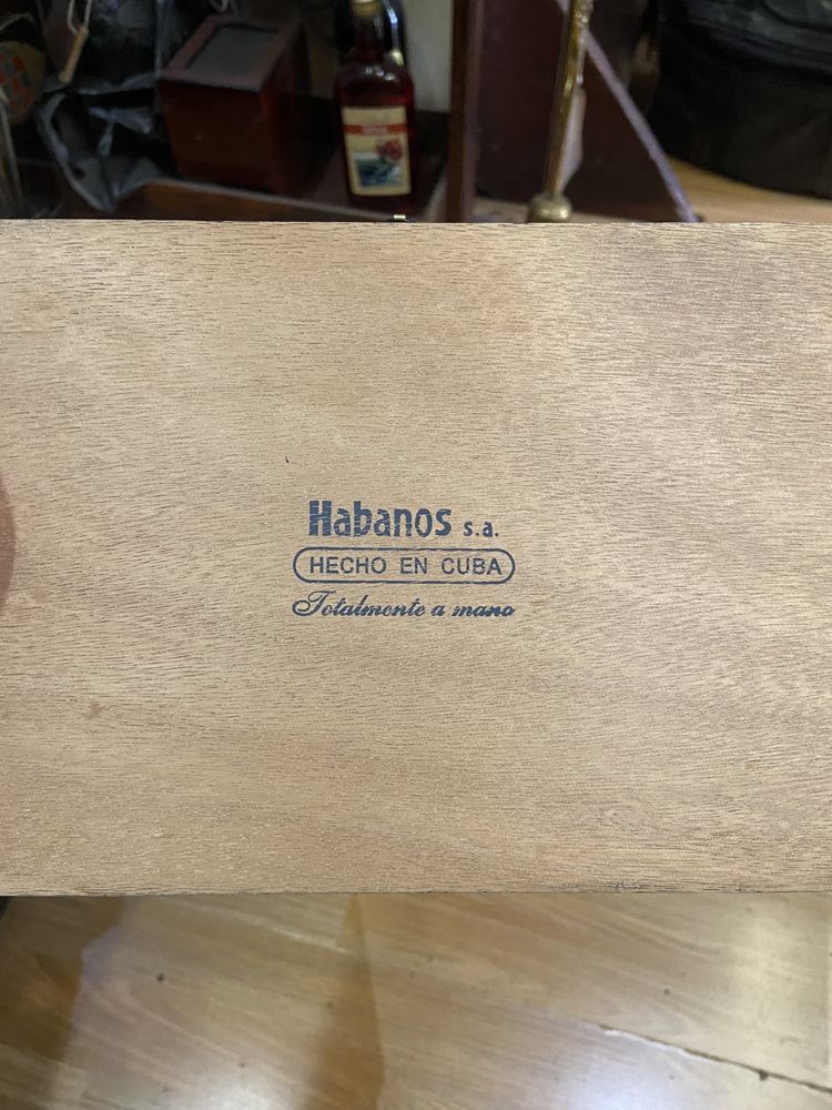 оригинална кутия за пури хумидор cohiba maduro