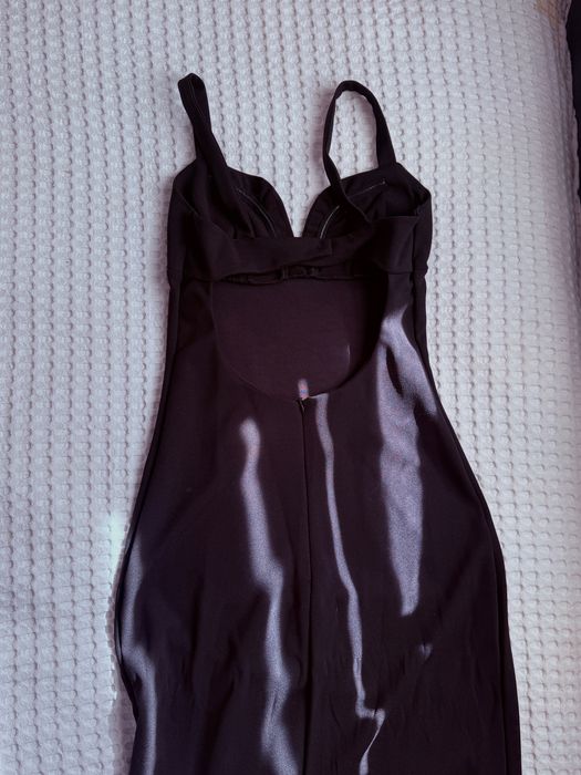 Черна дълга рокля