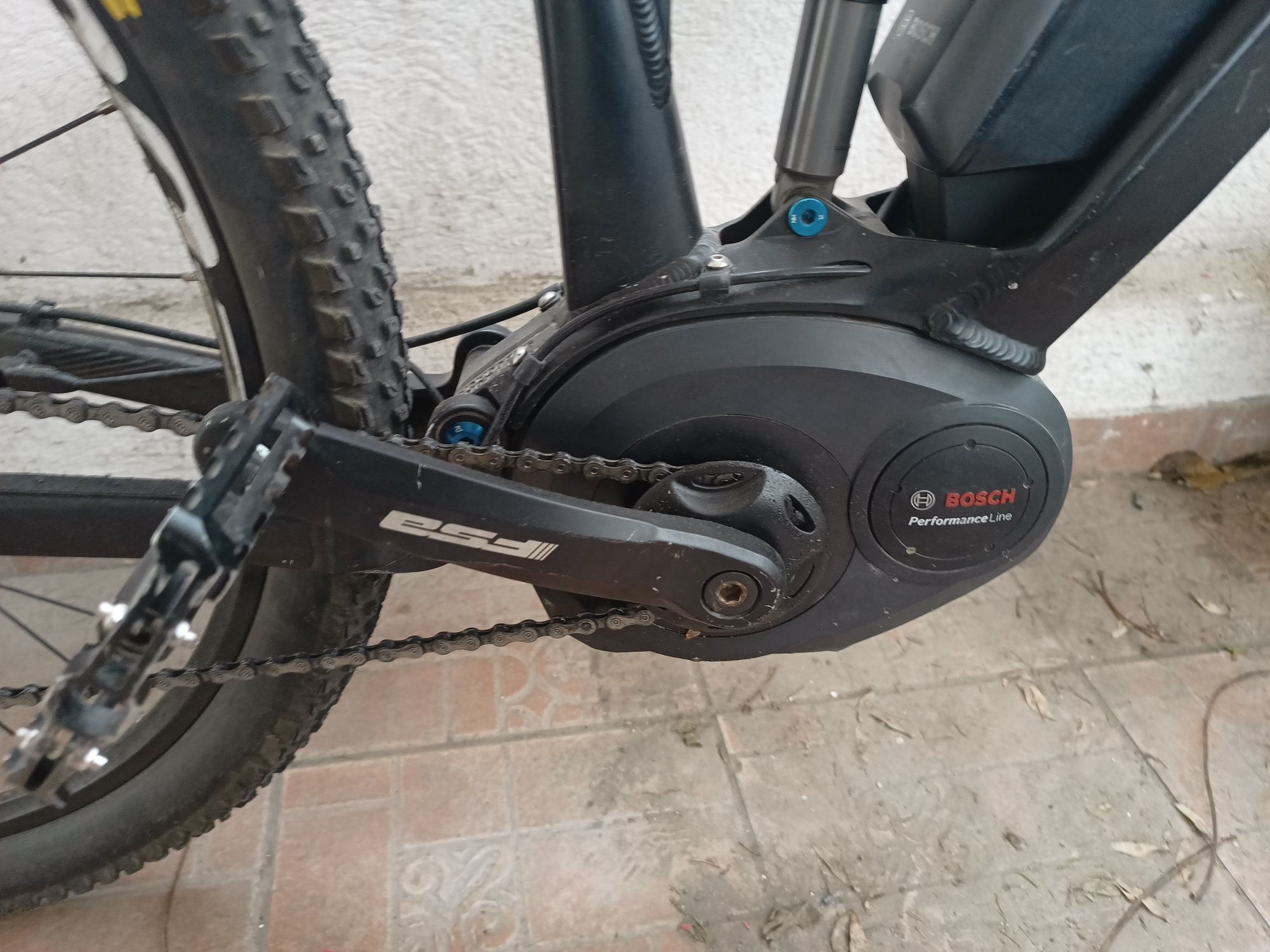 Bicicleta Cube Stereo electric