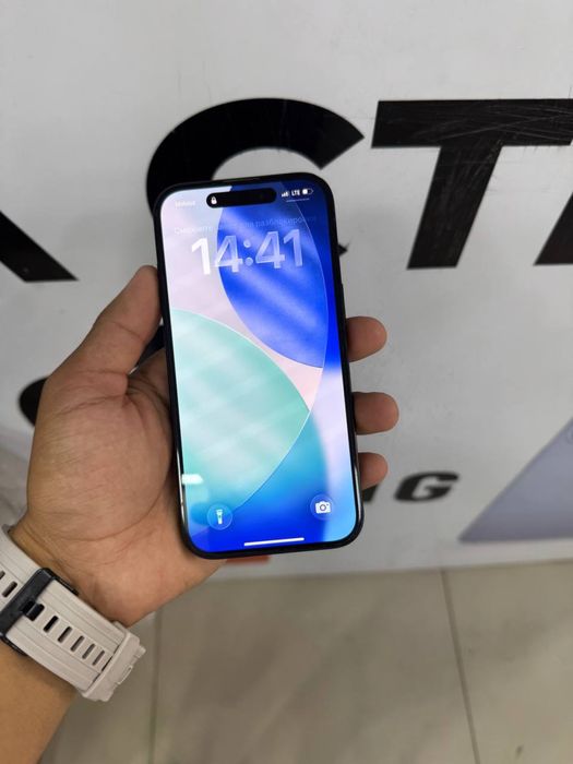 iPhone 15