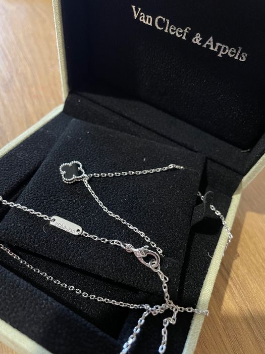 Van Cleef & Arpels - Lantisor Silver Black (argint/negru)