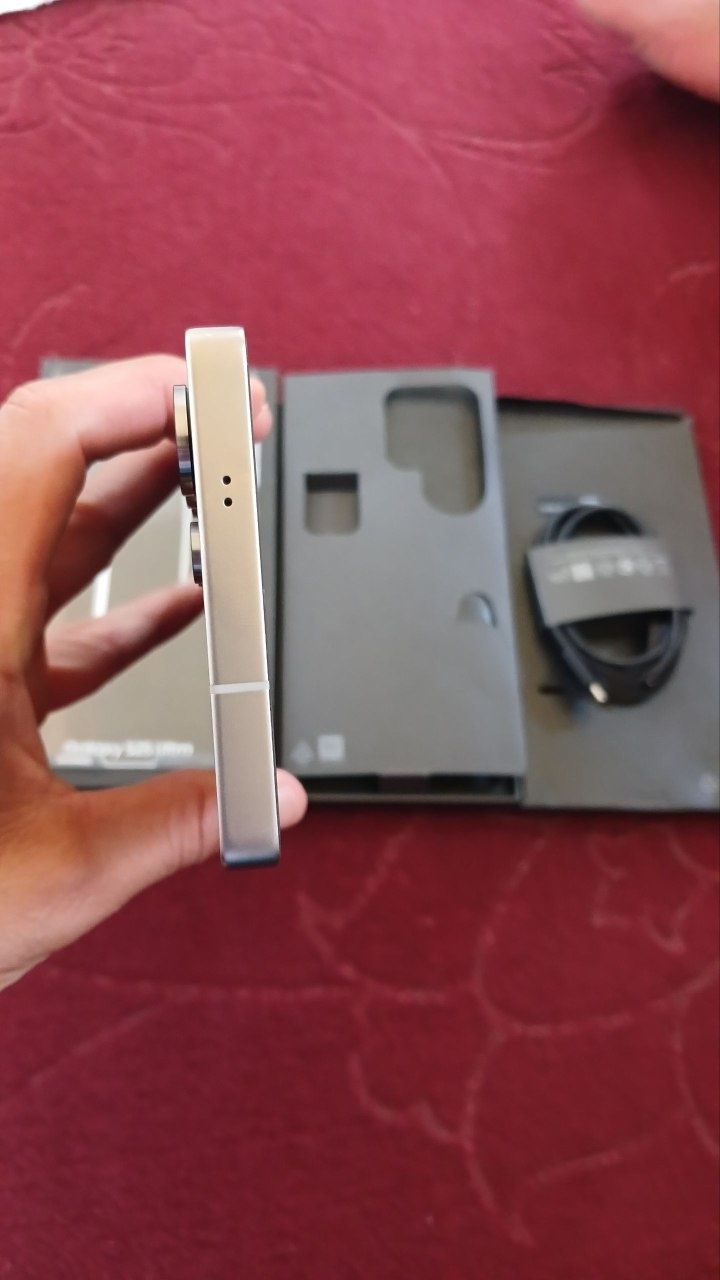 Samsung s25 ultra 12/512 gb xolati ideal Karobka dokumenti Toliq