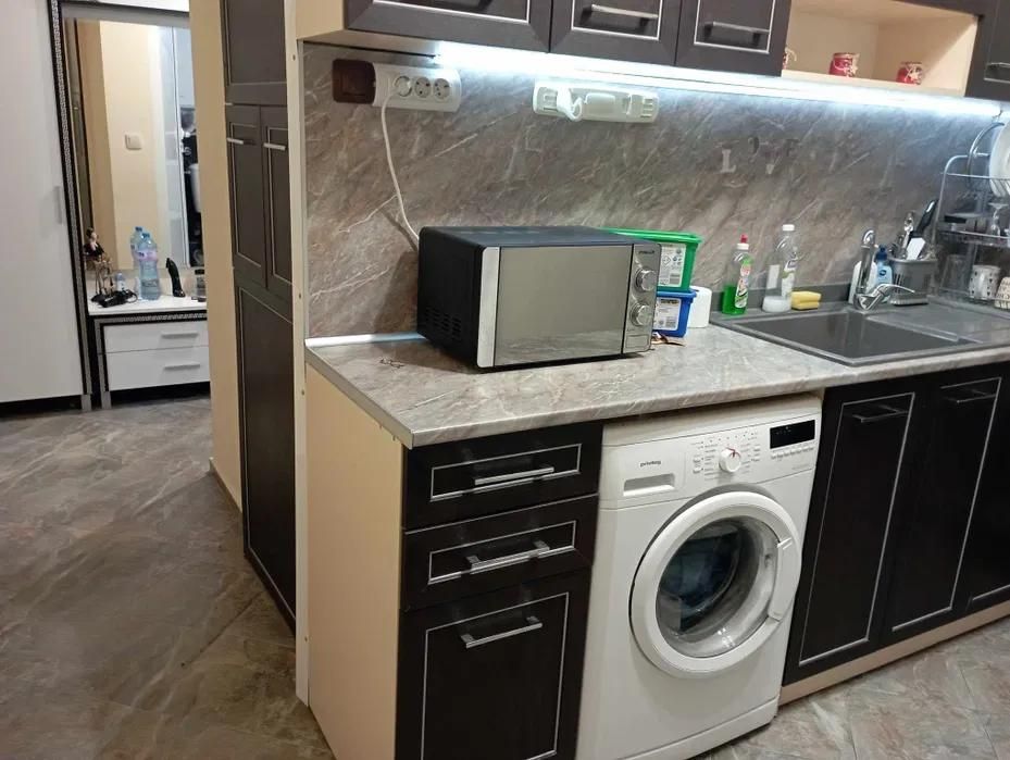 Дава се под наем Двустаен апартамент в Варна, Владислав Варненчик - 45 кв.м за 300 € - Снимка #3