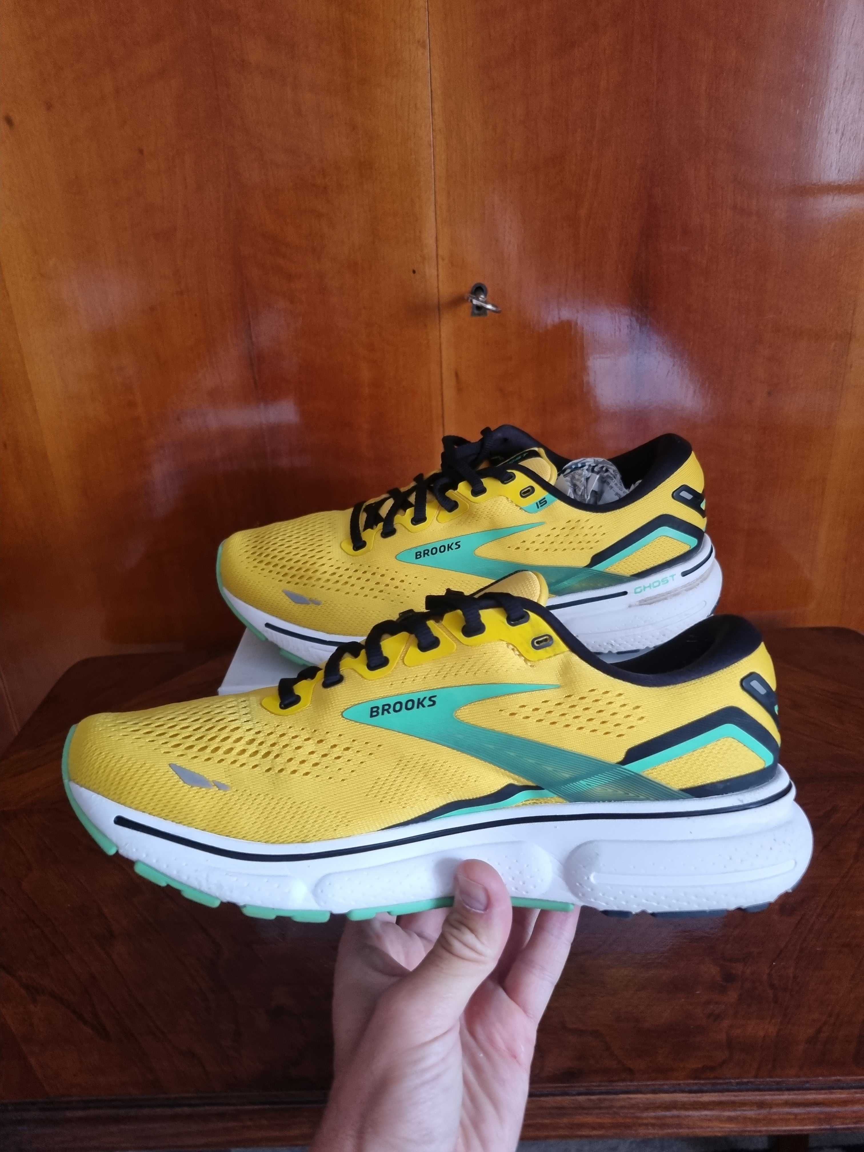 Adidasi Brooks (de sala,alergat, nu hoka,adidas,nike,mitzuno,asics)