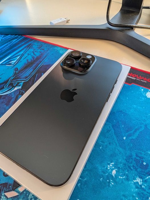 iPhone 16 Pro Max 512 GB, Черен, Без следи като нов
