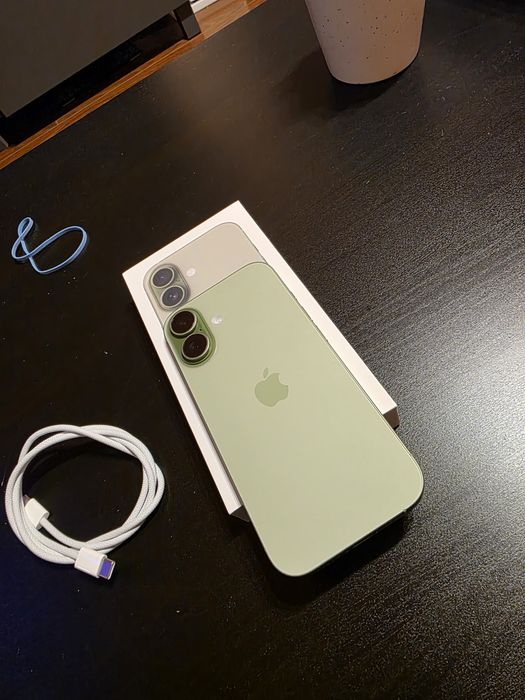 Iphone 17 Sage Green 256 Gb