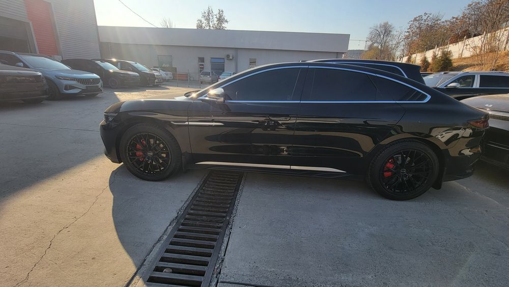 BYD Han srochni sotiladi