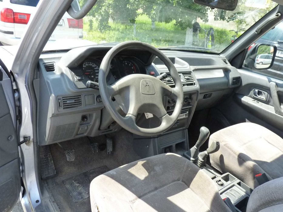 Mitsubishi  Pajero 2.5 Clima