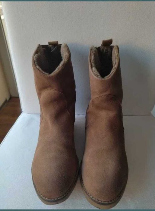Дамски боти от ZARA, размер 38.