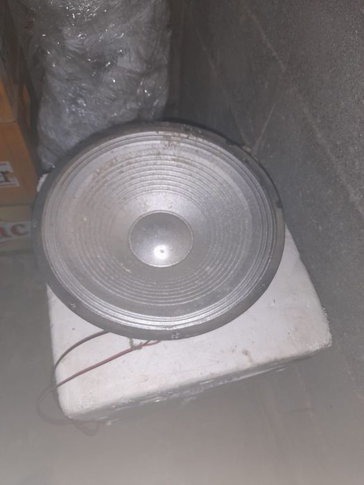 Difuzoare  mai multe detalii în privat