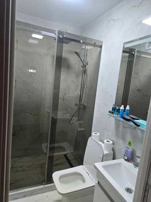 Дава се под наем Тристаен апартамент в София, Красно село - 100 кв.м за 475 € - Снимка #2