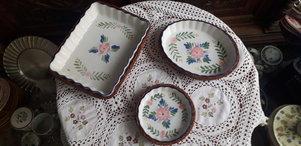 Set de vase in cosulete de nuiele impletite