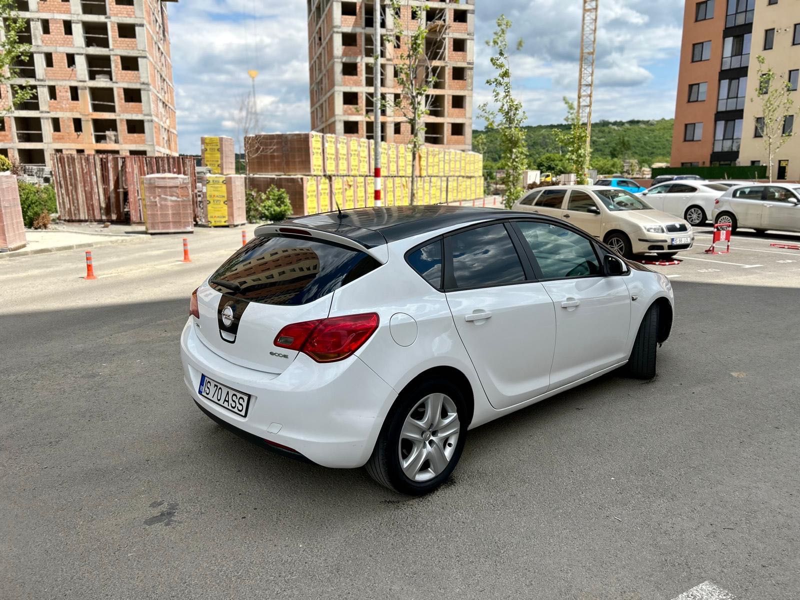 Opel astra J, an 2011 (1.3 diesel)