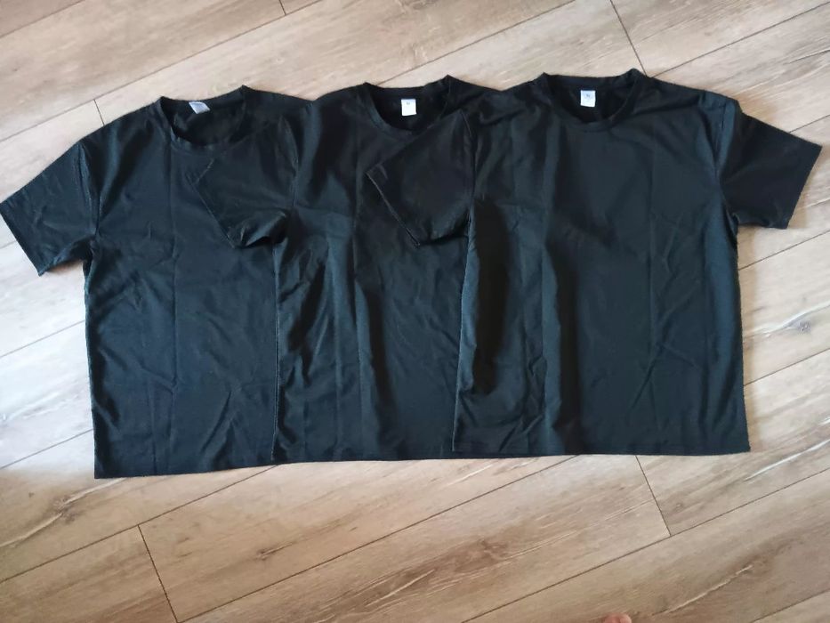 Три модерни тениски