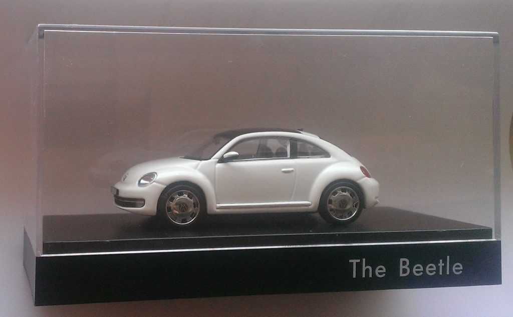 Macheta VW New Beetle 2012 alb - Schuco 1/43 Volkswagen