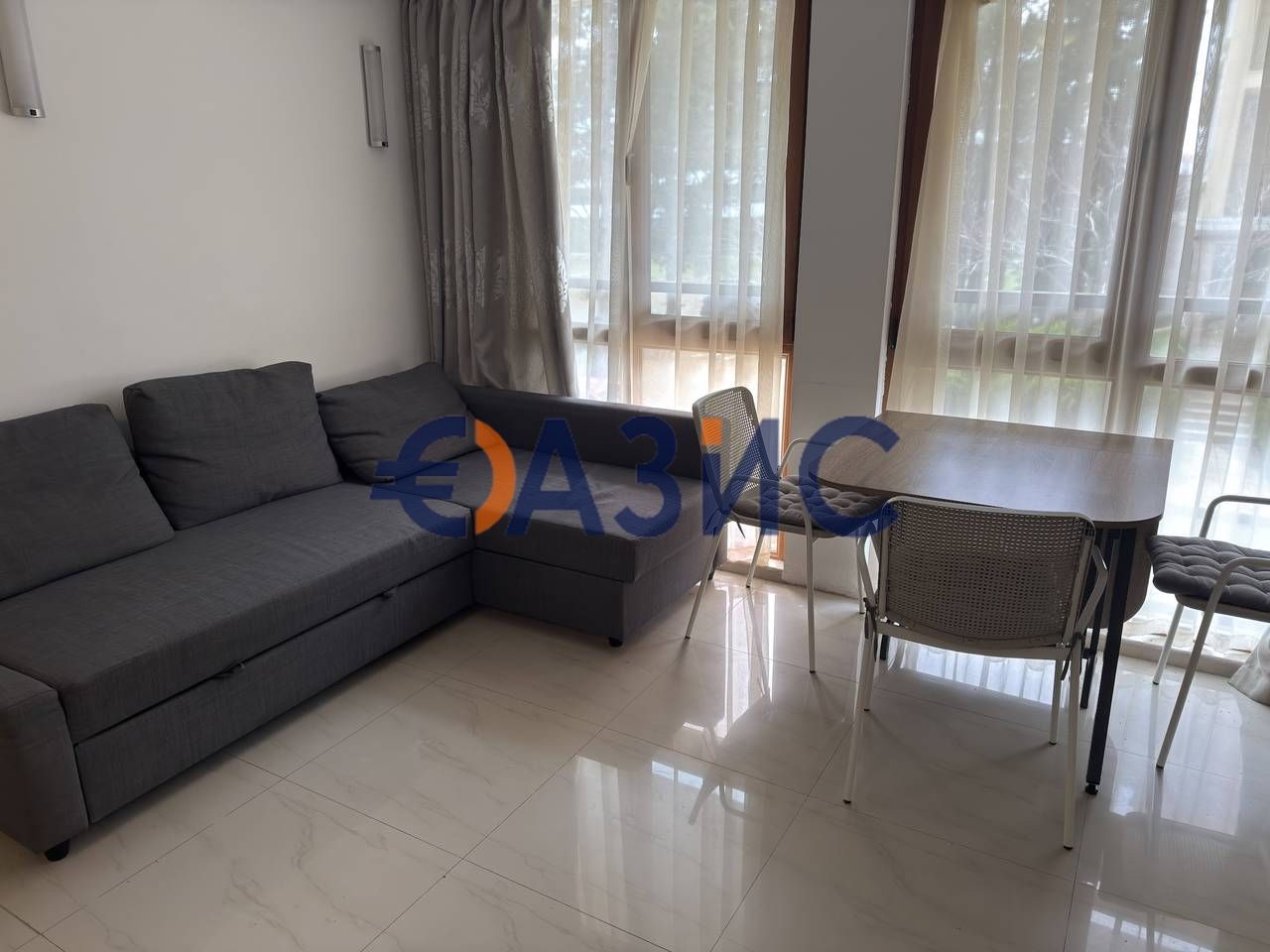 Продава се Двустаен апартамент в к.к. Слънчев бряг - 74 кв.м за 1061 €/кв.м - Снимка #3