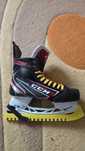 Patine CCM FT2 Jetspeed - astept oferte