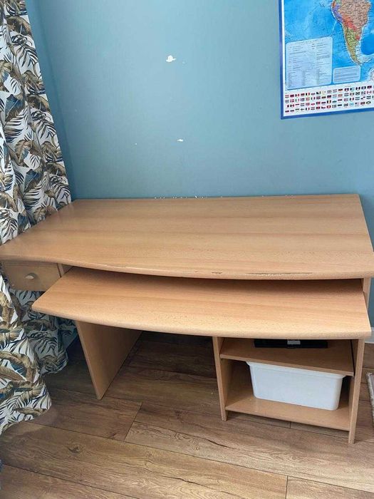 стол компьютерный