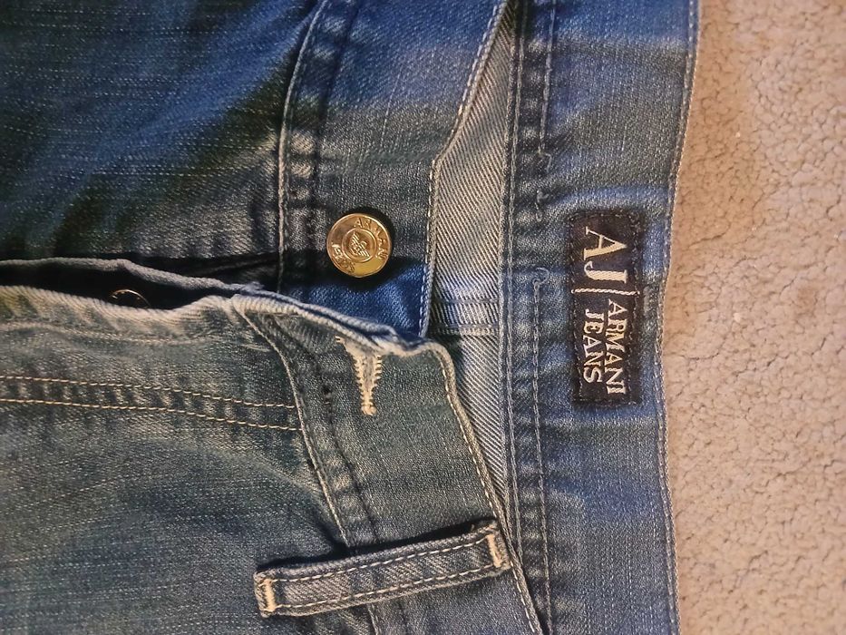 Blugi Armani jeans
